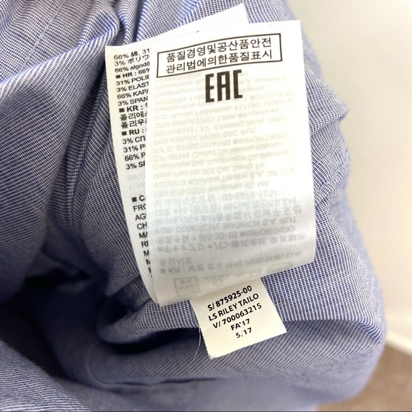 Banana Republic Striped Button-Up Riley Shirt | Blue and White | Size 2 - Picture 6 of 8